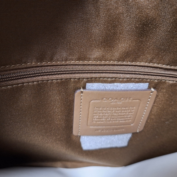 NWT Coach Ashton Signature Tote - Picture 6 of 7